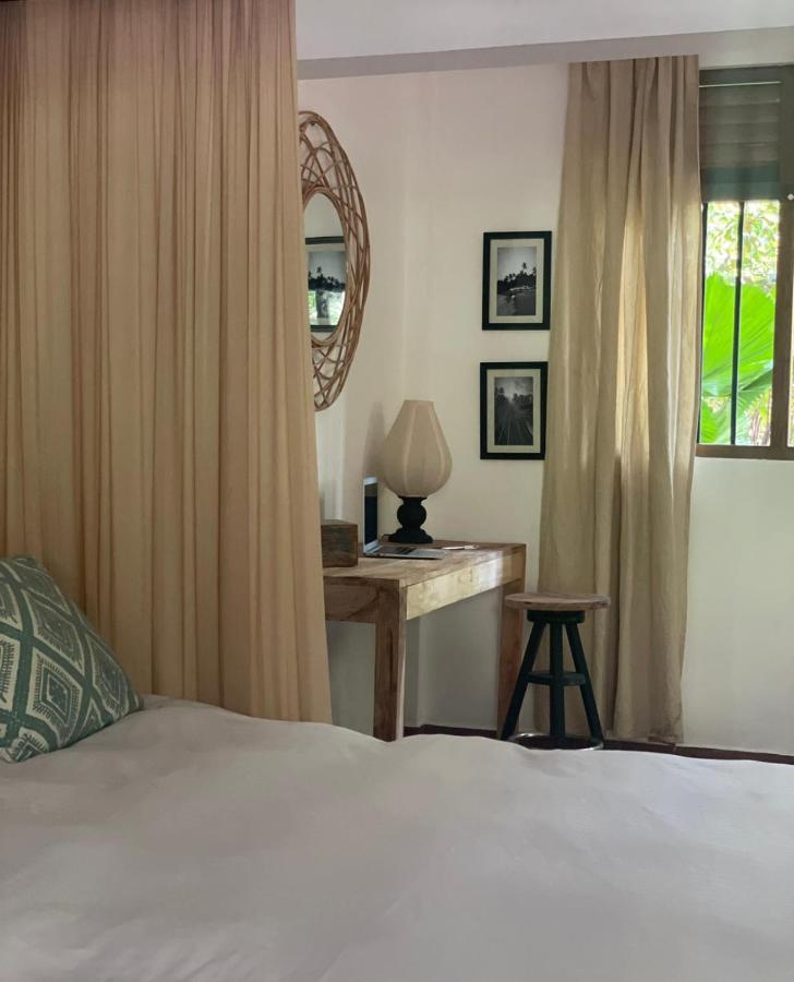 Le Cabanon Lägenhet Dikwella Exteriör bild